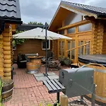 Wellness Huette Am Zwenkauer Bei Leipzig Holiday home