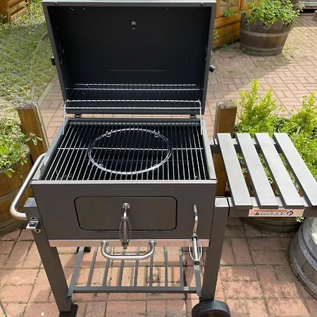 Wellness Huette Am Zwenkauer Bei Leipzig Zwenkau