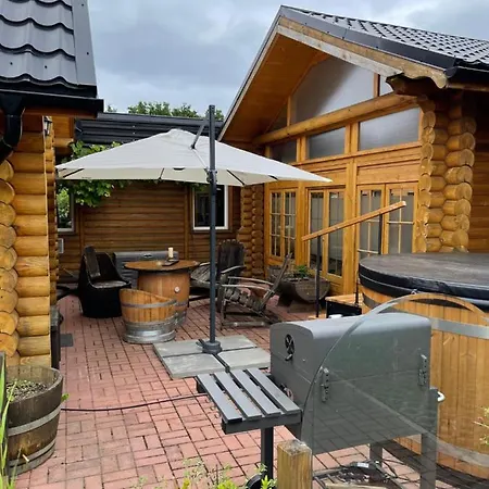 Wellness Hütte Am Zwenkauer Bei Leipzig Сasa de vacaciones